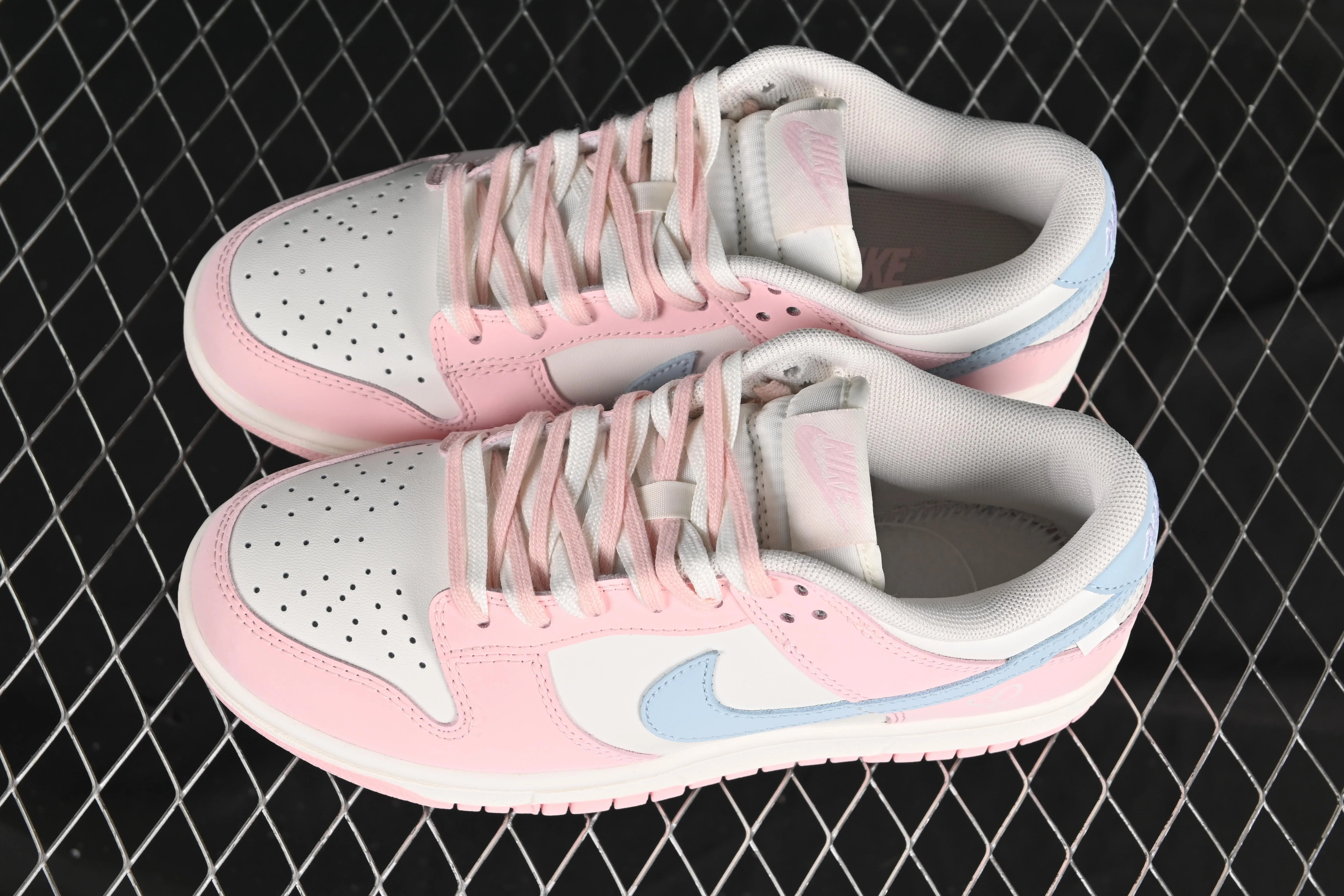 All Categories Nk SB Dunk Series Nk SB Dunk Low Low-top sneakers Nike SB Dunk Low "Just Do It" Anniversary high-end custom low-top casual sneakers PB0508-035